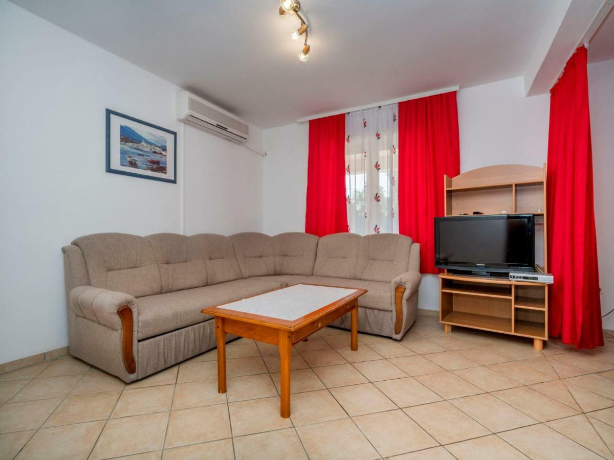 Apartment Hilde Blue-1 By Interhome เมดูลิน ภายนอก รูปภาพ